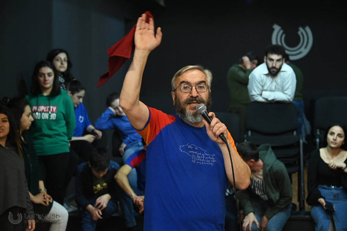 Gagik-Ginosyan 